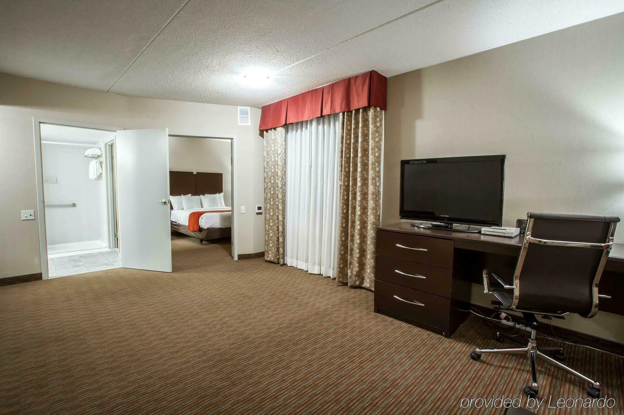 Holiday Inn Express & Suites Buffalo Downtown, An Ihg Hotel מראה חיצוני תמונה